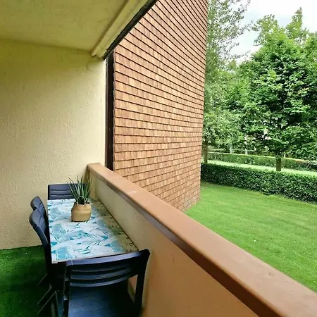 Joli Avec Balcon